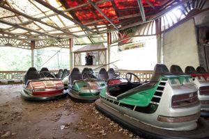 shipley glen dogems  april 2011 dodgems sm.jpg